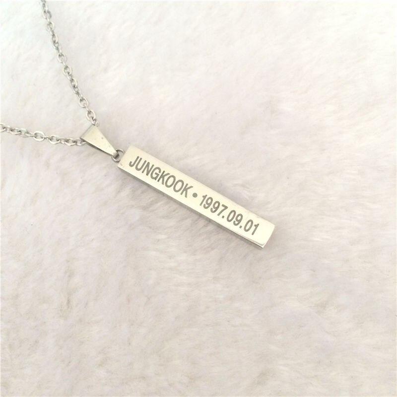 Collier pendentif BTS