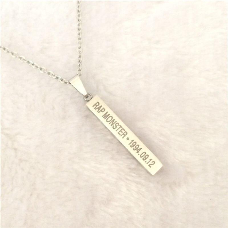 Collier pendentif BTS
