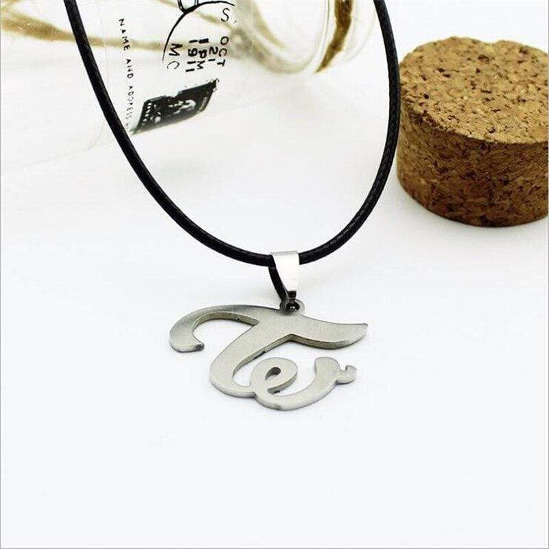 Collier twice à ficelle