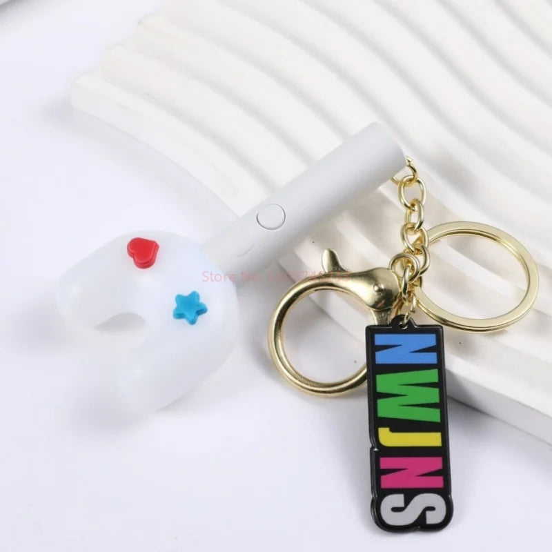 Lightstick Porte-Clé KPOP - Groupe New Jeans
