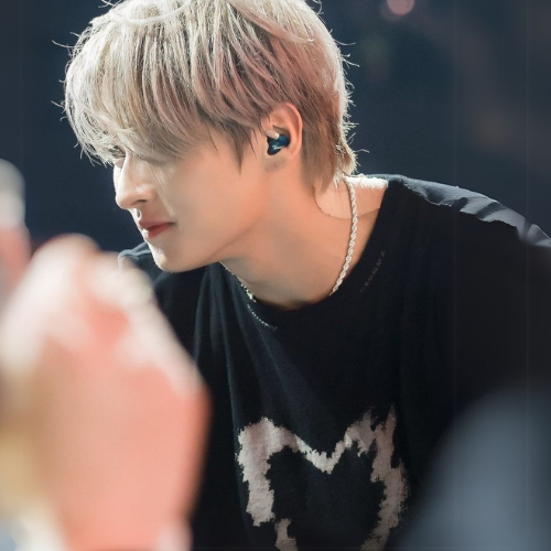 T-shirt Coeur Oversize LeeKnow - groupe Stray Kids