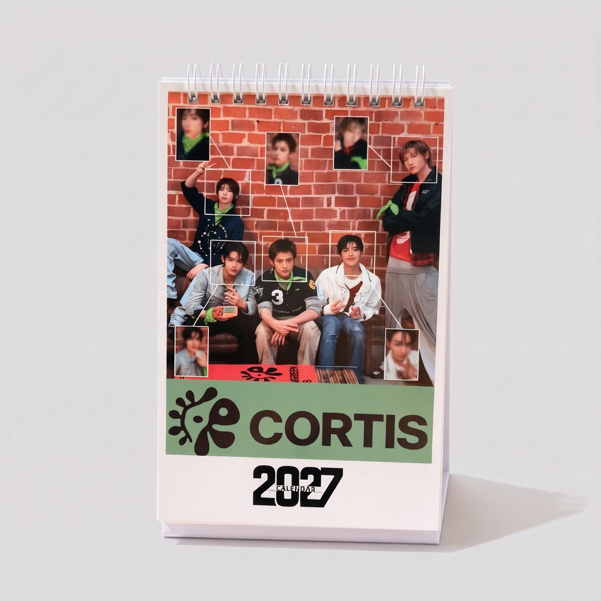 Calendrier de Bureau 2027 CORTIS